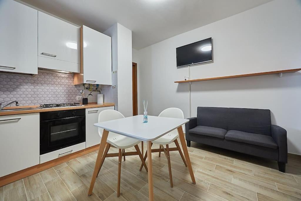 Апартаменти Flat Number 8 Мілан Екстер'єр фото